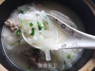 砂锅白萝卜丝的做法步骤：1