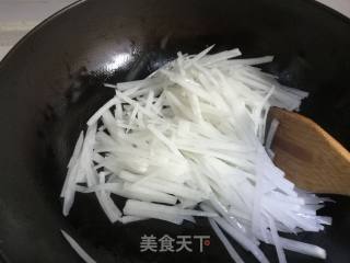 砂锅白萝卜丝的做法步骤：7