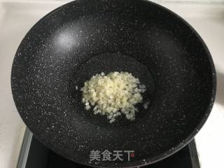 蒜蓉烤金针菇～啤酒烤串的最佳搭档的做法步骤：3