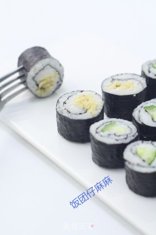 迷你紫菜寿司卷的做法步骤：1