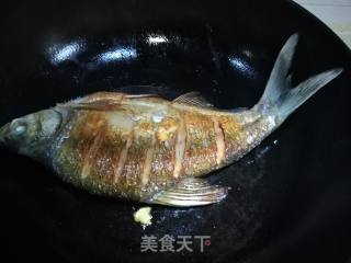 红烧鳊鱼的做法步骤：5