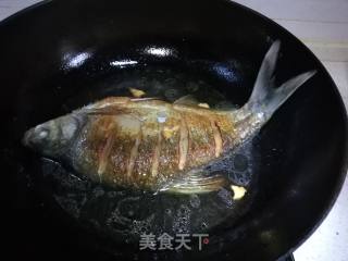 红烧鳊鱼的做法步骤：6