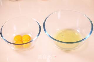 ins草莓数字蛋糕的做法步骤：2