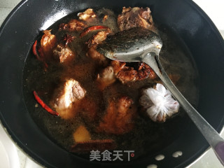 酱大骨的做法步骤：5