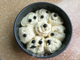 蓝莓爆浆面包的做法步骤：8