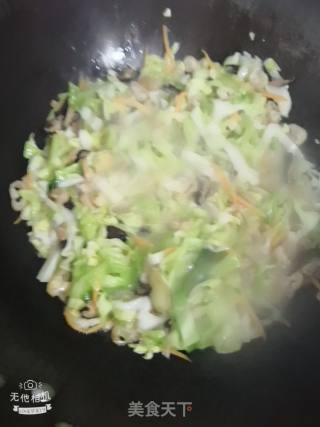 肥肠炒河粉的做法步骤：8