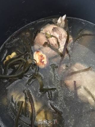 海带玉米菠萝蜜子炖腱子肉的做法步骤：9