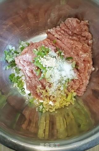 肉丸蒸蛋的做法步骤：2