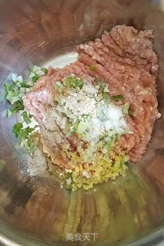 肉丸蒸蛋的做法步骤：3