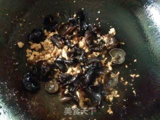 黑木耳肉末青豆的做法步骤：7