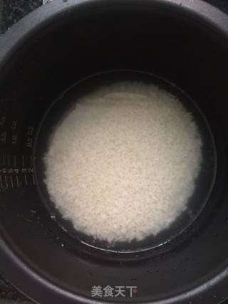 荷叶蒸糯米饭的做法步骤：3