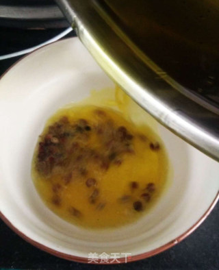 芹菜花生米的做法步骤：6