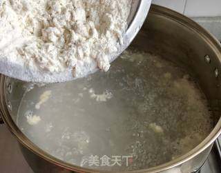 西红柿面疙瘩鸡蛋汤的做法步骤：3