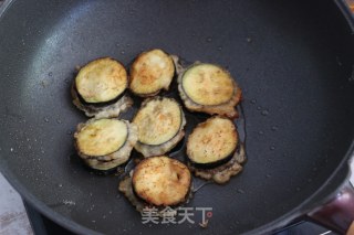 煎茄盒的做法步骤：9