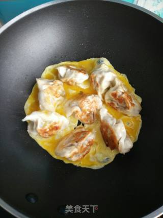 鸡蛋煎饺的做法步骤：4