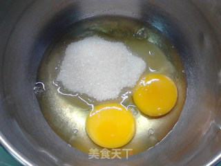 凯蒂猫玫瑰海绵蛋糕的做法步骤：4