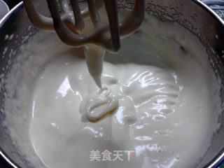 凯蒂猫玫瑰海绵蛋糕的做法步骤：5