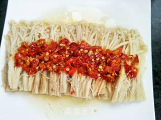 蒜蓉剁椒蒸金针菇的做法步骤：6