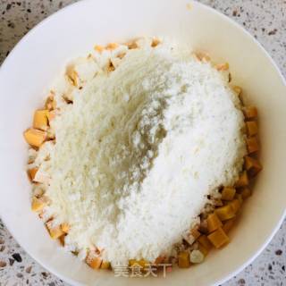 地瓜饼的做法步骤：2
