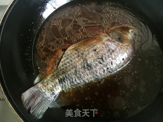 红烧罗非鱼的做法步骤：5