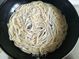 酸辣土豆粉的做法步骤：4