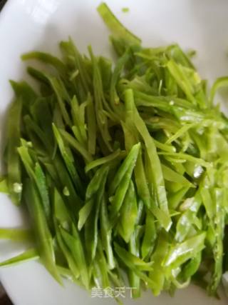 蒸荷兰豆的做法步骤：2