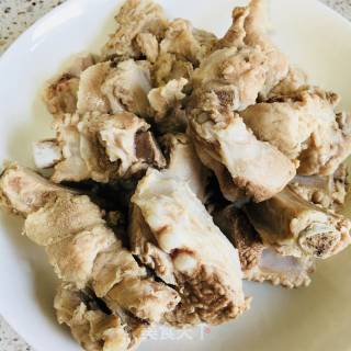 茭白烧排骨的做法步骤：2