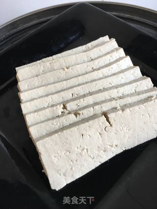 “蒸菜”五彩肉末蒸豆腐的做法步骤：2