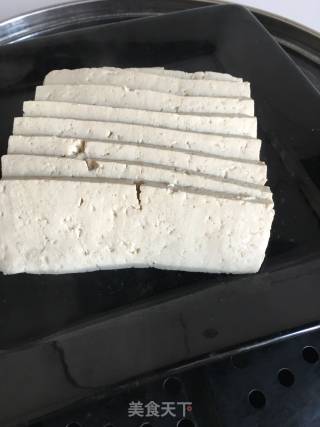 “蒸菜”五彩肉末蒸豆腐的做法步骤：3