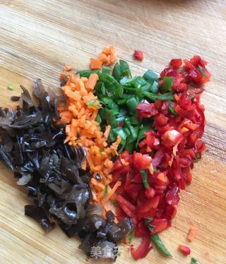“蒸菜”五彩肉末蒸豆腐的做法步骤：4