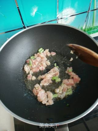 肉丁炒豆角的做法步骤：4