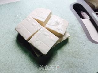 咸鱼蒸豆腐的做法步骤：1