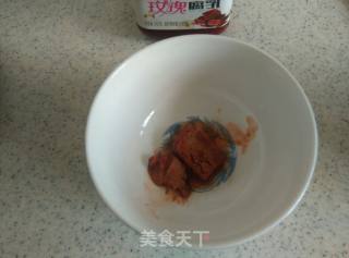 麻酱黄瓜拌洋葱的做法步骤：3