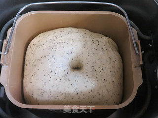 飘飘茶香滴【伯爵杏仁乳酪卷】的做法步骤：7
