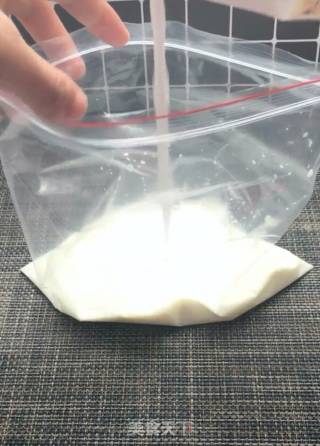 芒果冰激凌的做法步骤：1