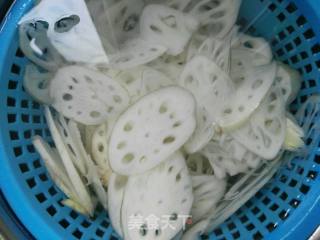 清炒藕片的做法步骤：2