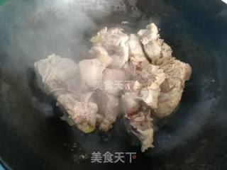 冬瓜猪骨汤的做法步骤：3