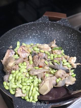 毛豆炒仔鸡的做法步骤：6