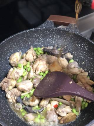 毛豆炒仔鸡的做法步骤：7