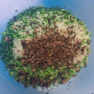 韭菜馅饼的做法步骤：4