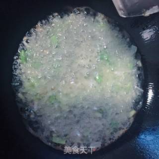 韭菜馅饼的做法步骤：5