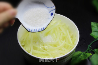 酸甜冰爽凉拌西瓜皮的做法步骤：3