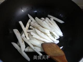 茄条炒榨菜的做法步骤：7
