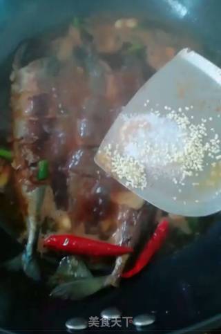 家庭版炖鲅鱼的做法步骤：9
