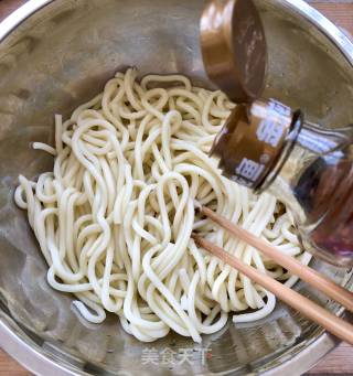 夏日常备：凉面的做法步骤：5
