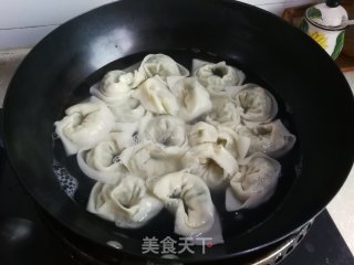 猪肉韭菜馄饨的做法步骤：5