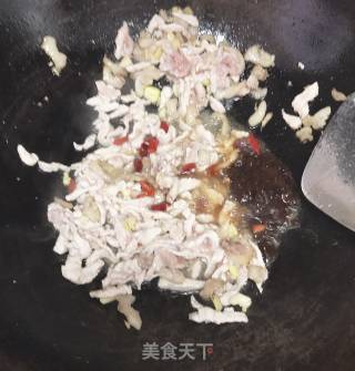 青椒炒肉的做法步骤：4