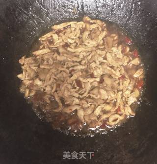青椒炒肉的做法步骤：5