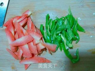 清炒高笋的做法步骤：3
