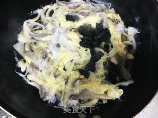 平菇蛋花汤的做法步骤：6